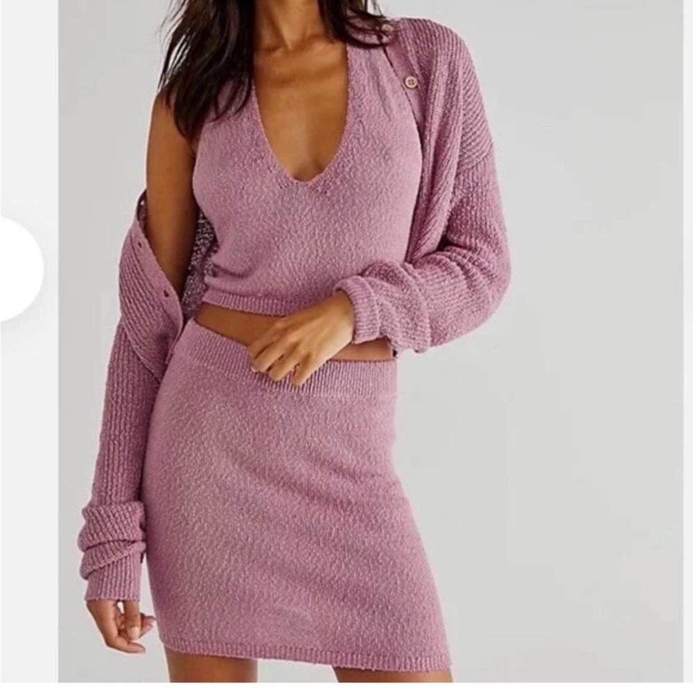 Free People Mauve Knit Skirt and Sweater Set three pieces. Worn once medium